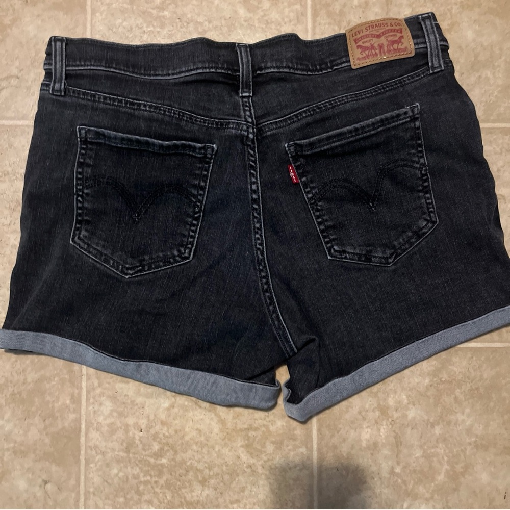 Levi’s mid length stretch cuffed hem gray denim jean shorts - Picture 4 of 8